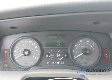 2010 Mercury Grand Marquis Ls (Fleet Only) z USA, uszkodzony, nr VIN 2MEBM7FV0AX631065